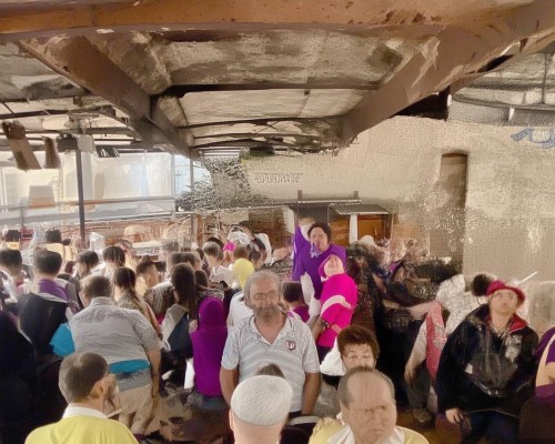 好,我现在需要帮用户写一篇关于面部轮廓协调的文章。用户是上海鼻整形医生,所以文章需要专业且详细。首先,我得理解什么是面部轮廓协调。这可能涉及到面部骨骼结构、比例和谐以及整体美感 好,我现在需要帮用户写一篇关于面部轮廓协调的文章。用户是上海鼻整形医生,所以文章需要专业且详细。首先,我得理解什么是面部轮廓协调。这可能涉及到面部骨骼结构、比例和谐以及整体美感