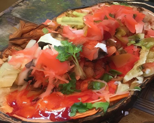 好,我现在需要帮用户写一篇关于塌鼻梁矫正的文章。用户是上海鼻整形医生,所以文章需要专业且详细。首先,我得确定文章的结构,可能包括塌鼻梁的成因、矫正方法、手术过程、恢复期、注意事项以及术后效果等部分