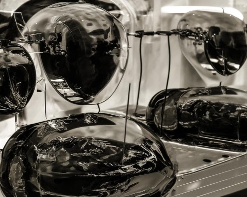 好，我现在需要帮用户写一篇关于外伤性鼻畸形修复的文章。用户是上海鼻整形医生，所以文章需要专业且详细。首先，我得理解外伤性鼻畸形修复的定义和常见原因，比如鼻外伤、手术后鼻部损伤等