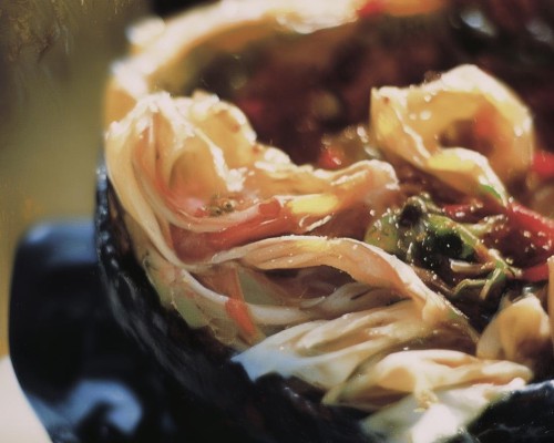 好，我现在需要帮用户写一篇关于鼻唇角优化的文章。用户是一位上海的鼻整形医生，所以文章需要专业且详细。首先，我得理解鼻唇角优化的定义和目的，确保内容准确