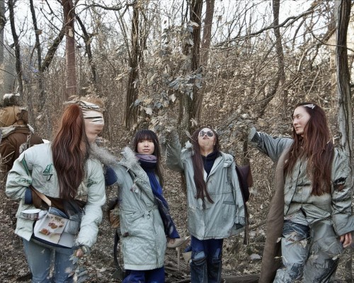 好，我现在需要帮用户写一篇关于鼻额角调整的文章。用户是一位上海的鼻整形医生，所以文章需要专业且详细。首先，我得理解鼻额角调整是什么，它在鼻整形中的作用，以及患者可能关心的问题