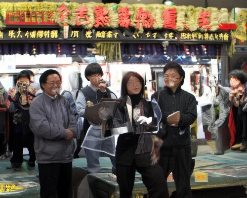 好，我现在需要帮用户写一篇关于肋骨鼻的文章。用户是一位上海的鼻整形医生，所以文章需要专业且详细。首先，我得理解肋骨鼻是什么，它和传统鼻整形有什么不同