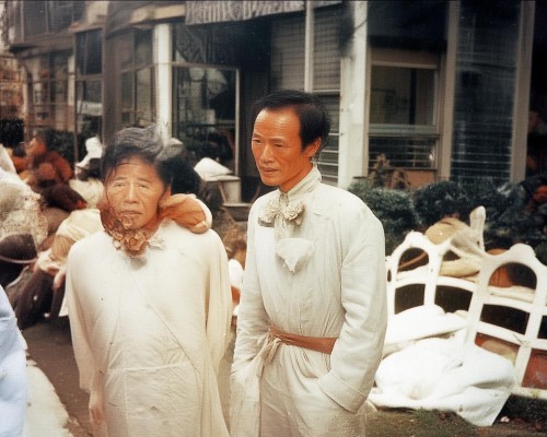 好，我现在需要帮用户写一篇关于自体脂肪移植的文章。用户是上海的鼻整形医生，所以文章应该专业且有深度，同时要符合医疗行业的规范