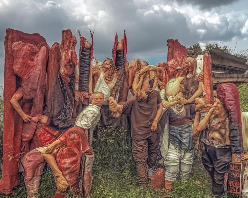 好，我现在需要帮用户写一篇关于自然鼻的文章。用户是上海鼻整形医生，所以文章需要专业且有深度。首先，我得确定文章的结构，可能包括自然鼻的定义、重要性、设计原则、手术过程、恢复期以及选择建议