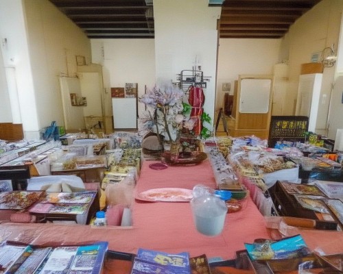 好，我现在需要帮用户写一篇关于疤痕增生的文章。用户是上海的鼻整形医生，所以文章标题和内容需要专业且吸引人。首先，疤痕增生是一个比较常见的问题，尤其是对于鼻整形后的患者来说，他们可能对疤痕增生比较关注