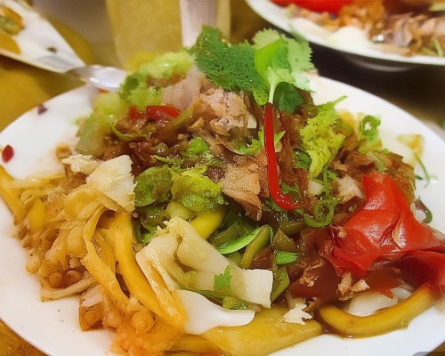 好，我现在需要帮用户写一篇关于超肋鼻的文章。首先，我得理解用户的需求。用户是一位上海的鼻整形医生，所以文章需要专业且详细，同时要符合医疗标准。用户还要求先写标题，再写不少于1828个字的内容