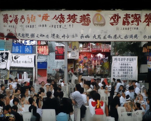 好，我现在需要帮用户写一篇关于肋骨鼻的文章。用户是一位上海的鼻整形医生，所以文章需要专业且详细。首先，我得理解肋骨鼻是什么，它和传统鼻整形有什么不同