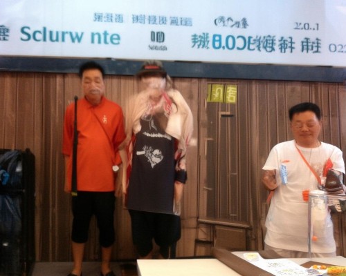 好，我现在需要帮用户写一篇关于面部轮廓协调的文章。用户是上海鼻整形医生，所以文章需要专业且详细。首先，我得理解什么是面部轮廓协调。这涉及到面部各个部分的比例和结构，确保整体美感