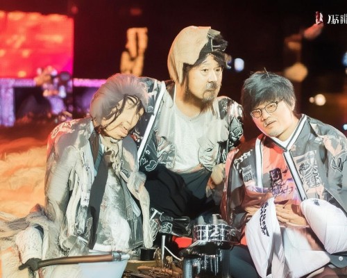 好，我现在需要帮用户写一篇关于蒜头鼻的文章。首先，我得弄清楚用户的需求是什么。用户可能是一位上海的鼻整形医生，所以这篇文章应该是专业性的，针对潜在患者或鼻整形手术的介绍