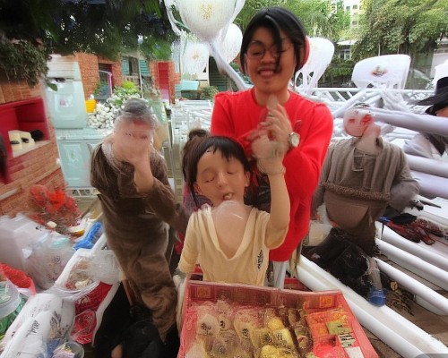 好，我现在需要帮用户写一篇关于鼻额角调整的文章。用户是上海的鼻整形医生，所以文章需要专业且详细。首先，我得理解鼻额角调整是什么，它在鼻整形中的作用，以及患者可能关心的问题