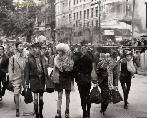 好，我现在需要帮用户写一篇关于肋骨鼻的文章。用户是上海鼻整形医生，所以文章需要专业且详细。首先，我得确定文章的结构，通常包括什么是肋骨鼻、手术过程、恢复期、优缺点、注意事项和案例介绍