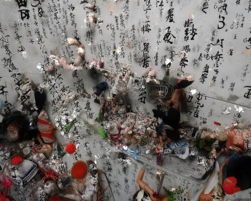 好，我现在需要帮用户写一篇关于鼻翼内收的文章。用户是一位上海的鼻整形医生，所以文章需要专业且详细。首先，我得确定文章的结构，可能包括定义、手术方法、恢复过程、注意事项和案例分析