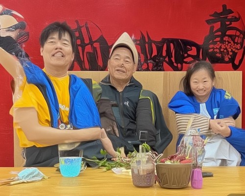 好，我现在需要帮用户写一篇关于鼻基底填充的文章。用户是上海鼻整形医生，所以文章需要专业且详细。首先，我得理解鼻基底填充是什么，它在鼻整形中的作用，以及患者可能关心的各个方面