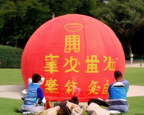 好，我现在需要帮用户写一篇关于鼻唇角优化的文章。用户是上海鼻整形医生，所以文章需要专业且详细。首先，我得理解鼻唇角优化是什么，它在整形美容中的作用，以及它对患者的影响